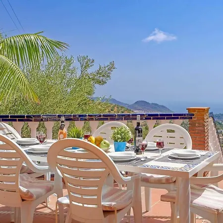 빌라 El Pedregal *